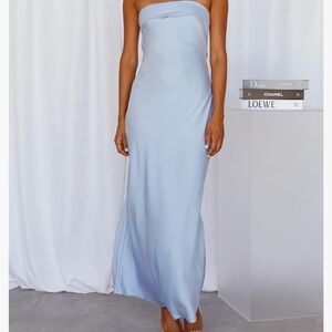 Elegant Blue Strapless Gown for Prom